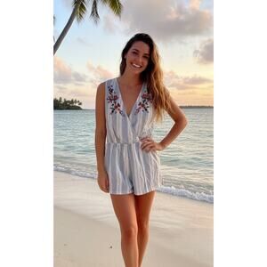 Blu Pepper Romper V-Neck Blue Stripe Sz L Floral Embroidered Sleeveless Cotton